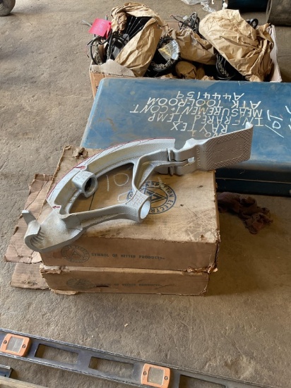 2 NEW PIPE BENDERS