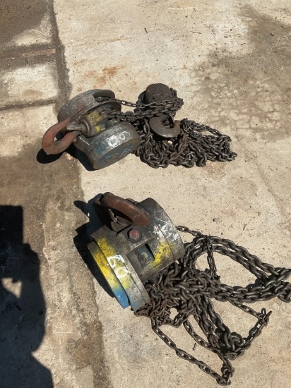 (2) 4 TON CHAIN HOIST