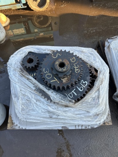 PALLET OF MISC GEARS