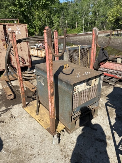 MILLER GOLD STAR 300SS WELDER
