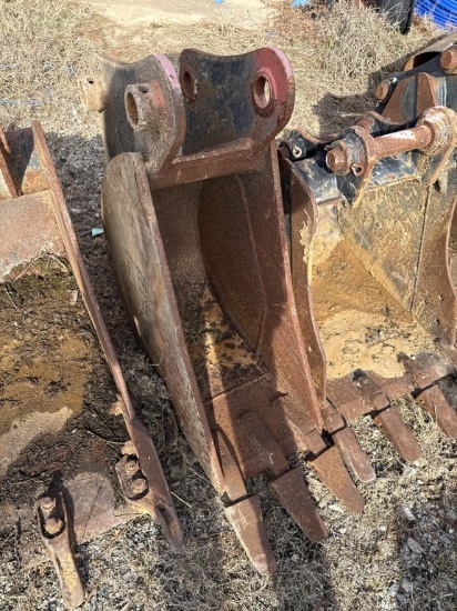 BHE 12" BUCKET FITS VOLVO EC55