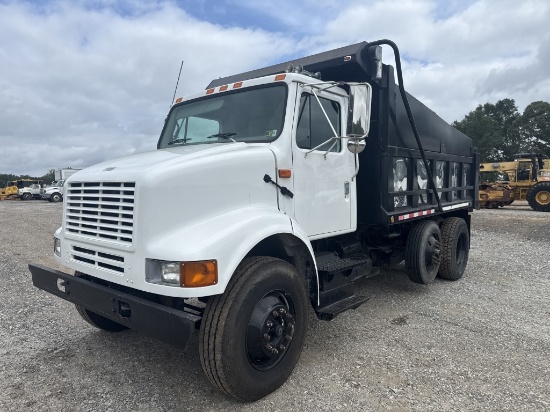 2001 International 8100 Dump Truck