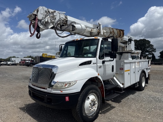 ***2005 International 4400 Digger Derrick