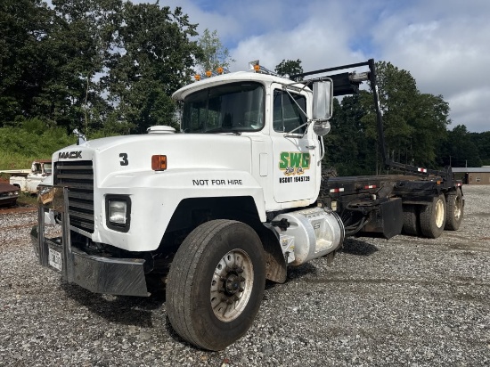 ***2001 Mack Rd688s Rolloff Truck