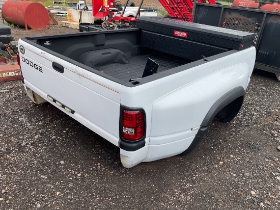 Dodge Ram Dually Bed