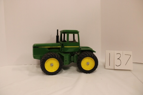 Ertl John Deere Articulating Duals no box good condition