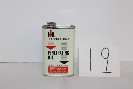 IH Penetrating Oil/ Part #997136R1/ 8 Fl Oz. very good condition