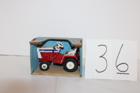 Ertl Cub Cadet Spirit of '76 Lawn & Garden tractor