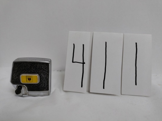 IH pocket tape measure with clip and lock no retraction logo upside down