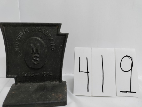 Cast iron door stop  Mid South Foundry Inc 1965-1984 good condition