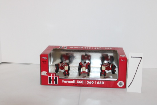 Ertl IH Farmall 460/ 560/ 660