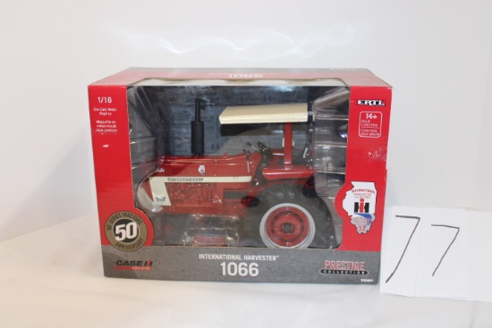 Ertl Prestige Collection/ 1/16th scale/ IH 1066 Turbo