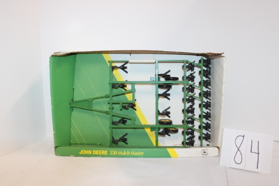 Ertl/ 1/16th scale/ John Deere 550 Mulch Master