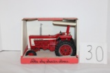 Ertl IH Farmall 706 Diesel