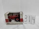 Ertl IH 856 1