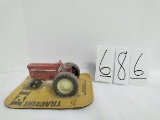 Ertl Hitch Two setmaker series #40 Tractor Old packaging Fair condition
