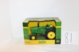 Ertl 1/16th scale/ John Deere 3020 Diesel wide front end