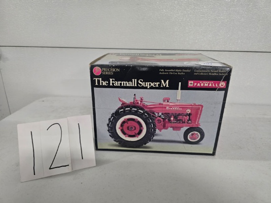 Speccast Precision series Farmall M 1/16th scale 4615 stock good condition