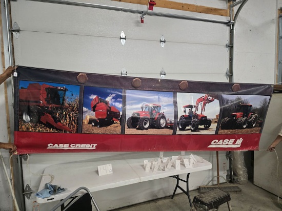 Original banner Case IH Credit