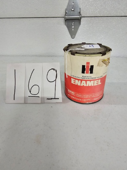 IH 1 qt enamel 1131574R1 matched to John Deere Yellow