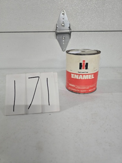 IH Red lead free enamel 1 qt unopened 1132127r1