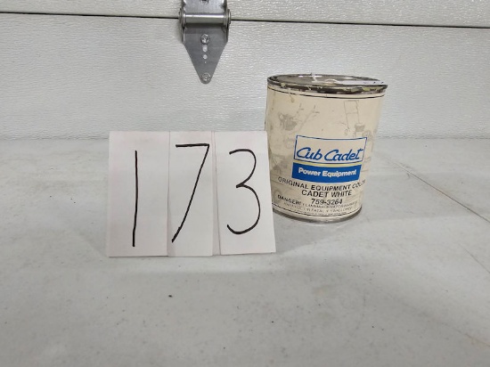 Cub Cadet Original equipment color cadet white 1 qt unopened 759-3264