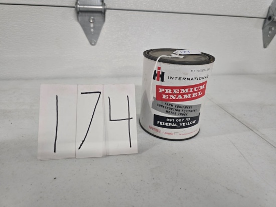 IH Premium Enamel Federal yellow 1 qt unopened 991007r2