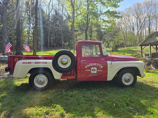 1961 C Series Model 110 IH truck Paquette Farmall Tractors painted on door 35203 approx miles