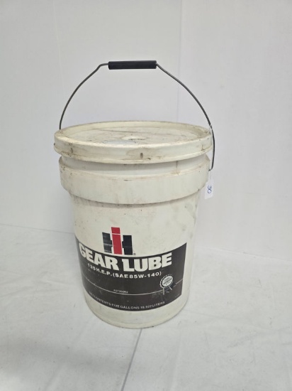 IH gear lube 5 gallon bucket some oil good condition