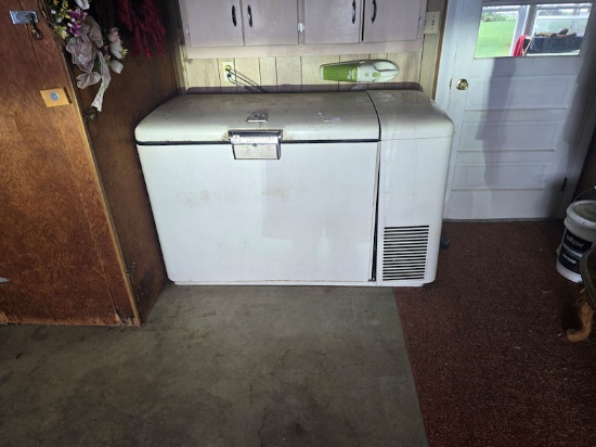IH freezer works includes separate sections inside good condition