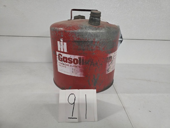 IH gasoline can 6 gallon 999308r1 empty fair condition