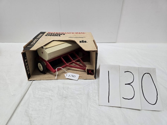 Ertl toys IH Grain Drill #448 nib