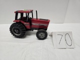 Ertl IH 5488 tractor no box good conditon