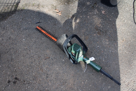 Black And Decker Hedge Trimmer 16" Electric