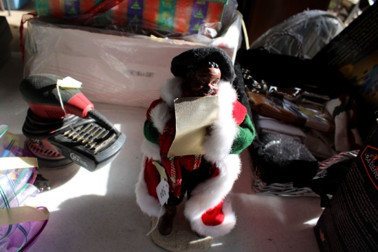 Christmas Caroler