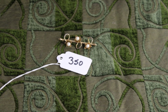 Vintage Pearl Pin