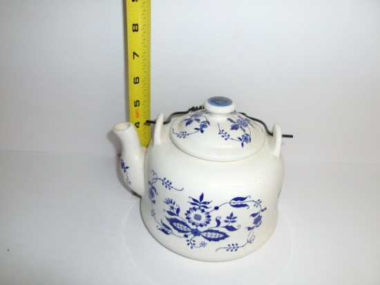 Porcelain Tea Pot