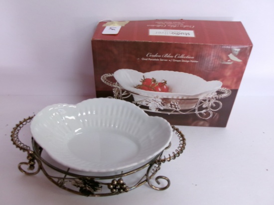 Cordon Blue Oval Server