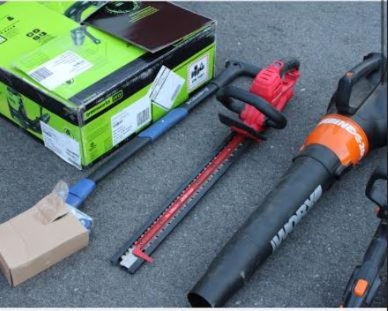 Lot of Yard Tools missing charger or battery