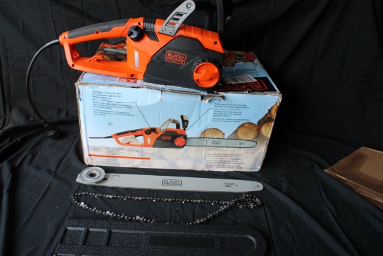 Black and Decker Corded Chain Saw