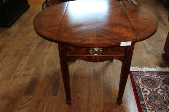 Broyhill - Dropleaf Mahogany Table