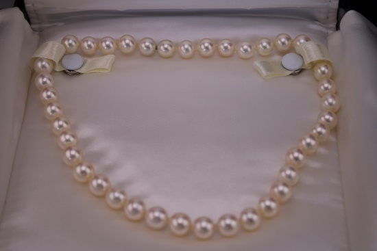 Bailey Banks and Biddle 15.”5 Cultured Pearls.