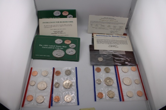 US Mint Sets from 1993 and 1996 UC