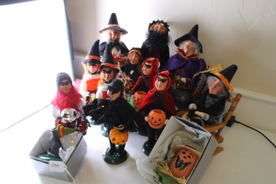 Lot Halloween Byers Choice Carolers