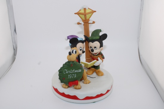 First Edition 1979 Walt Disney Christmas Figure