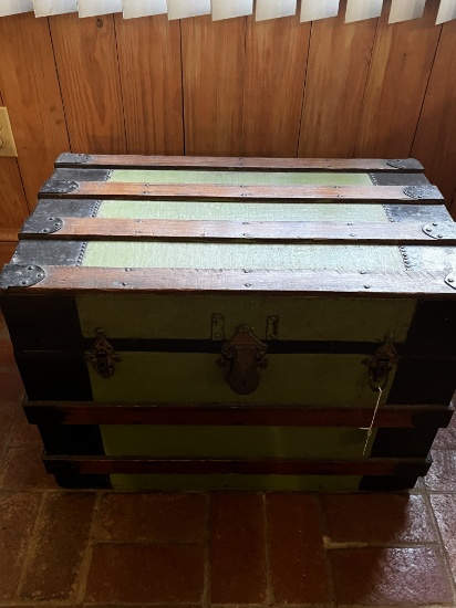 Vintage Steamer Wood Trunk  26x16x19