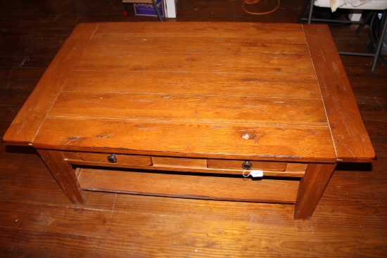 Broyhill Attic Heirlooms Collection Coffee table