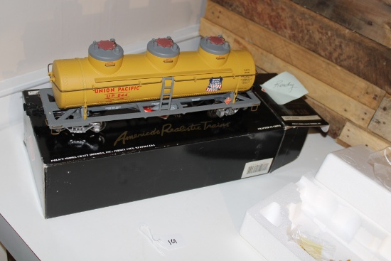 Aristo Craft 1 Guage Triple Dome Tank Car
