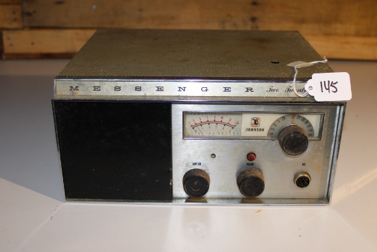 Johnson Messenger CB Tube Radio