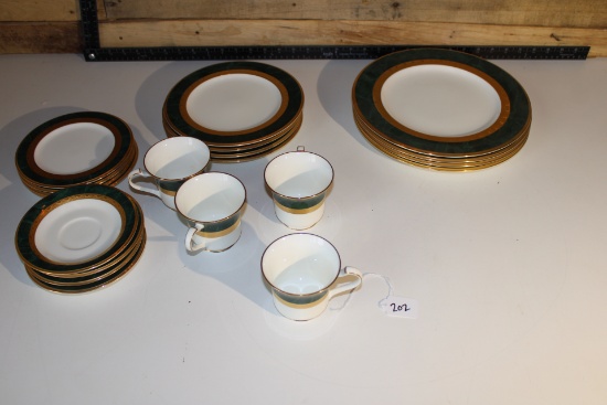 Noritake China. Fitzgerald 4712 Collection